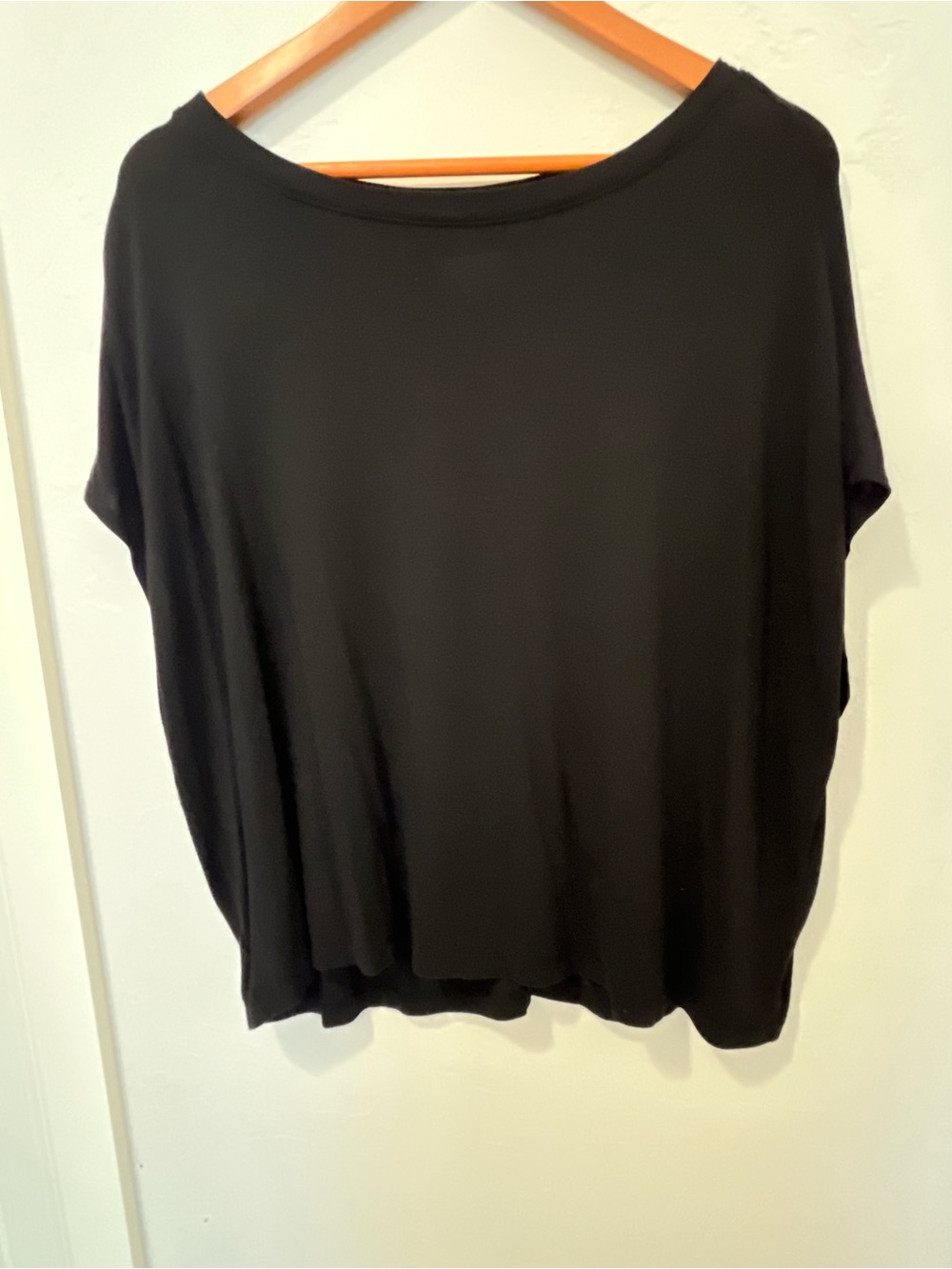 Lou & Grey Black Short-Sleeve Boatneck Relaxed Tee